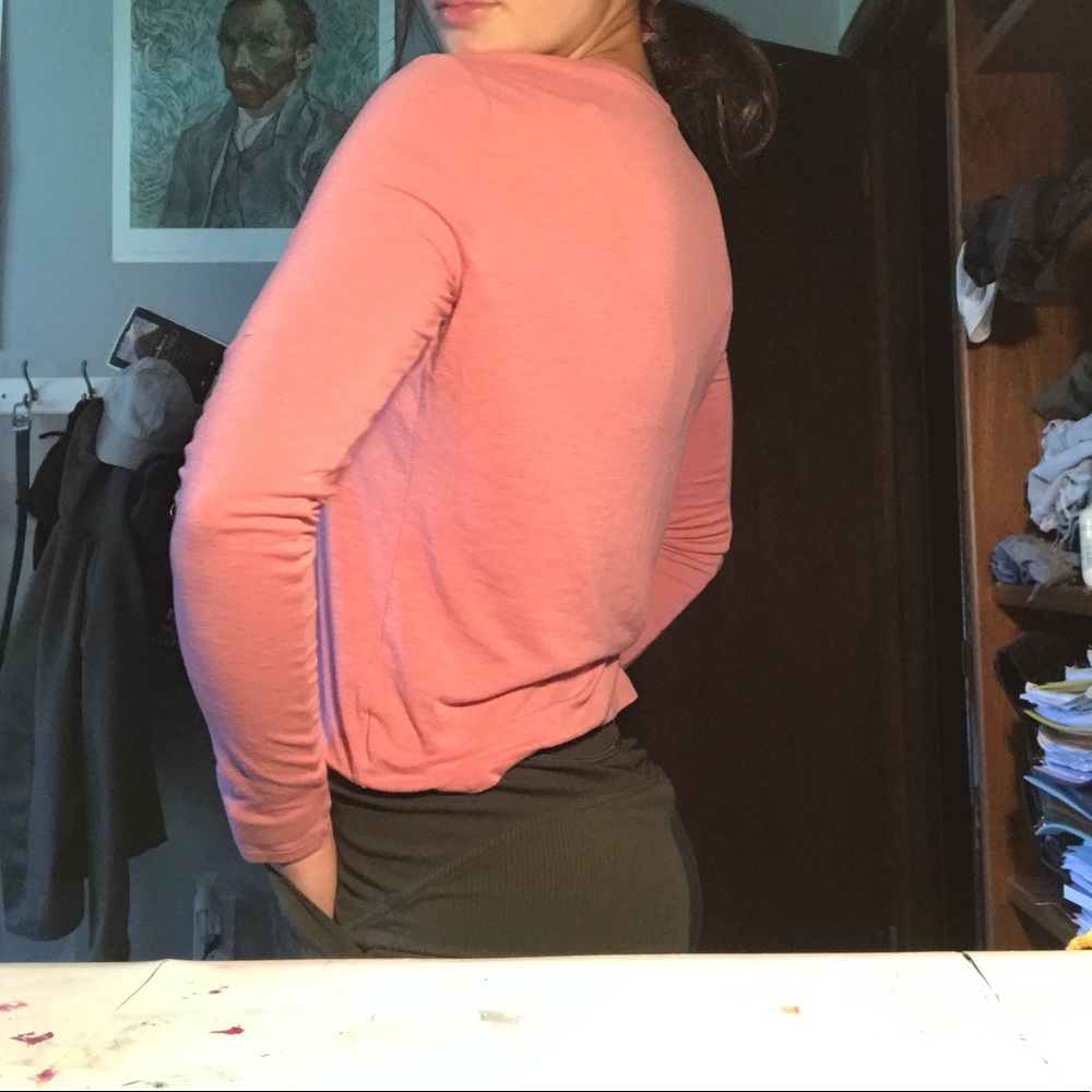 American Eagle Soft and Sexy Longsleeve - Picture 2 of 3